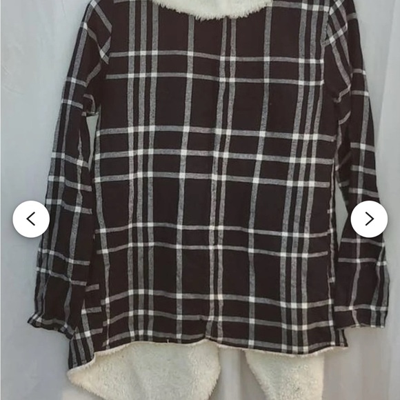No Boundaries Black and White Plaid Cardigan with Faux Fur - Picture 3 of 3